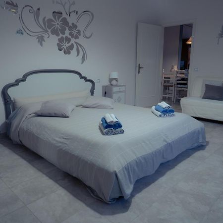 Casa Guanita Apartment Uzzano ภายนอก รูปภาพ