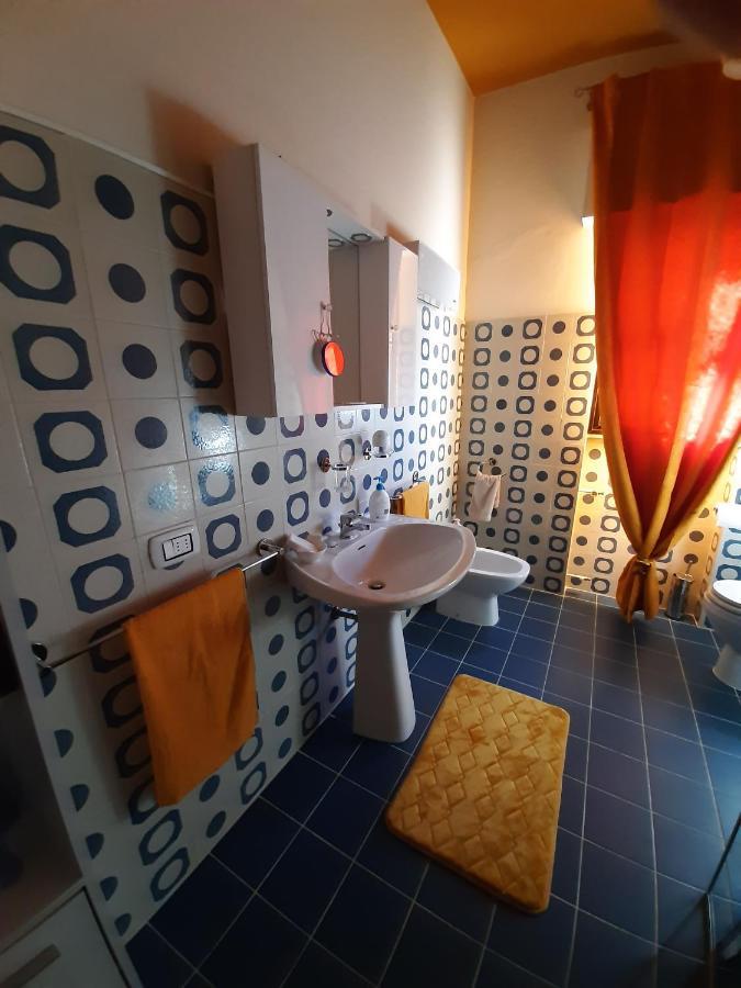 Casa Guanita Apartment Uzzano ภายนอก รูปภาพ