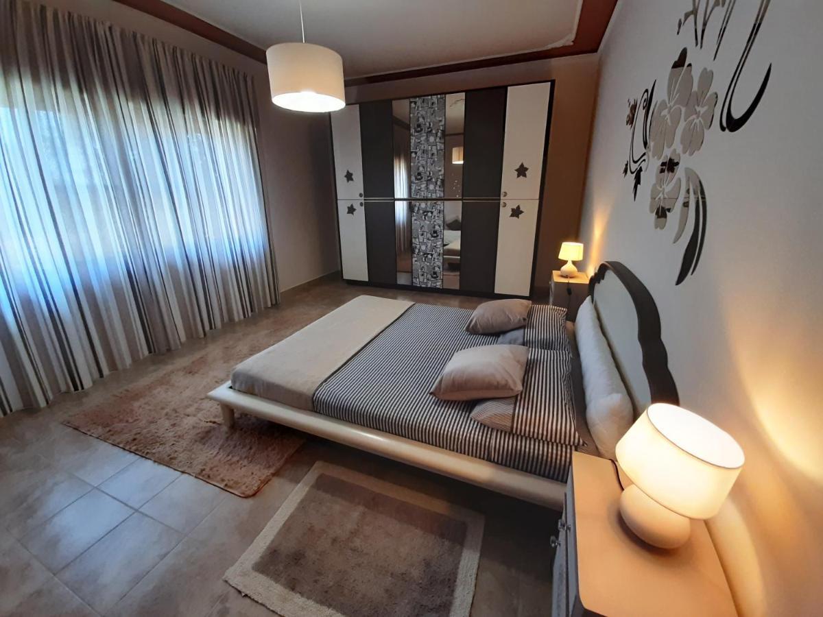 Casa Guanita Apartment Uzzano ภายนอก รูปภาพ