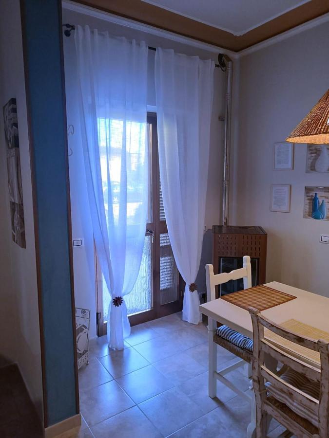 Casa Guanita Apartment Uzzano ภายนอก รูปภาพ