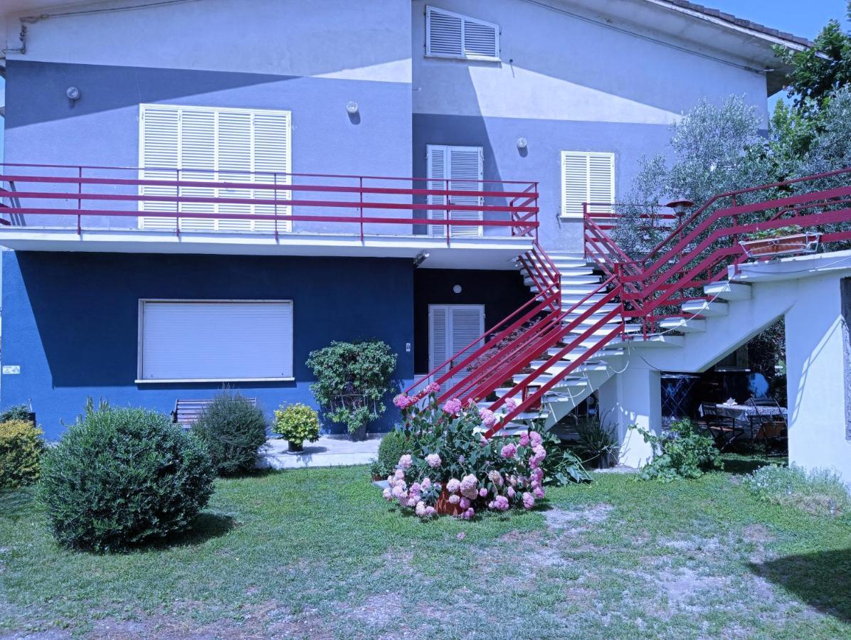 Casa Guanita Apartment Uzzano ภายนอก รูปภาพ