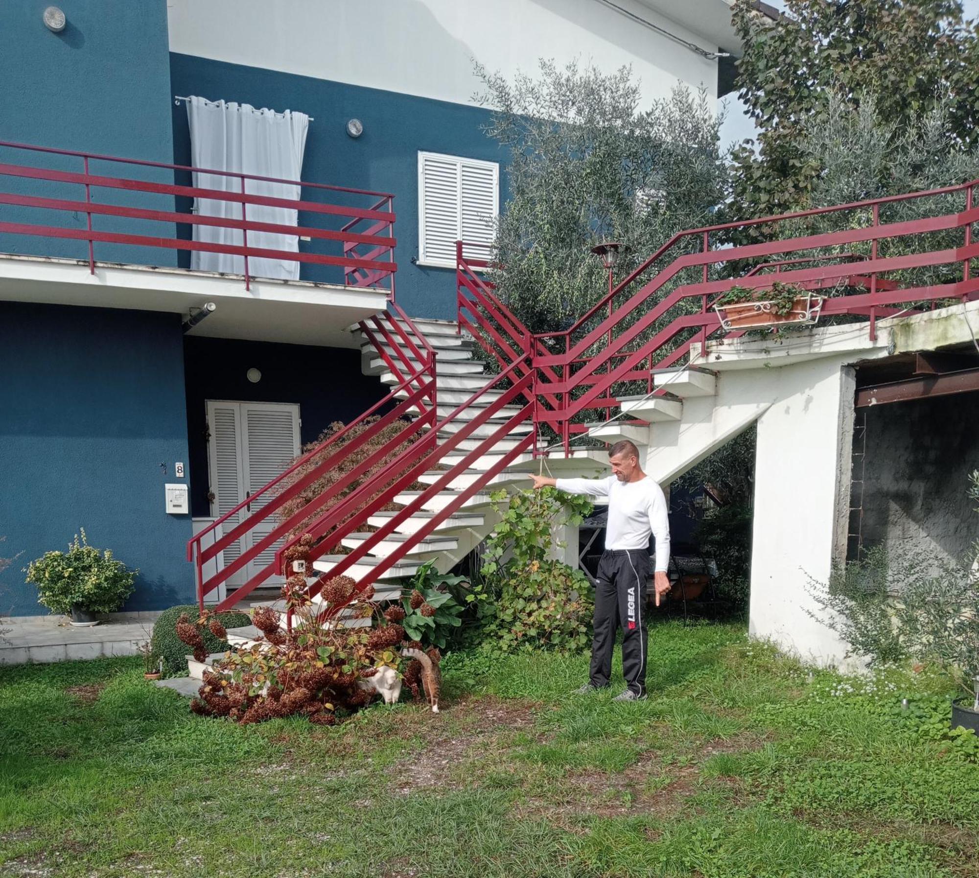 Casa Guanita Apartment Uzzano ภายนอก รูปภาพ